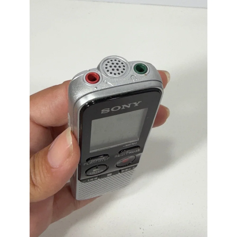 Sony ICD-BX112 Digital Voice Recorder IC Recorder Silver Handheld MP3 Dictaphone